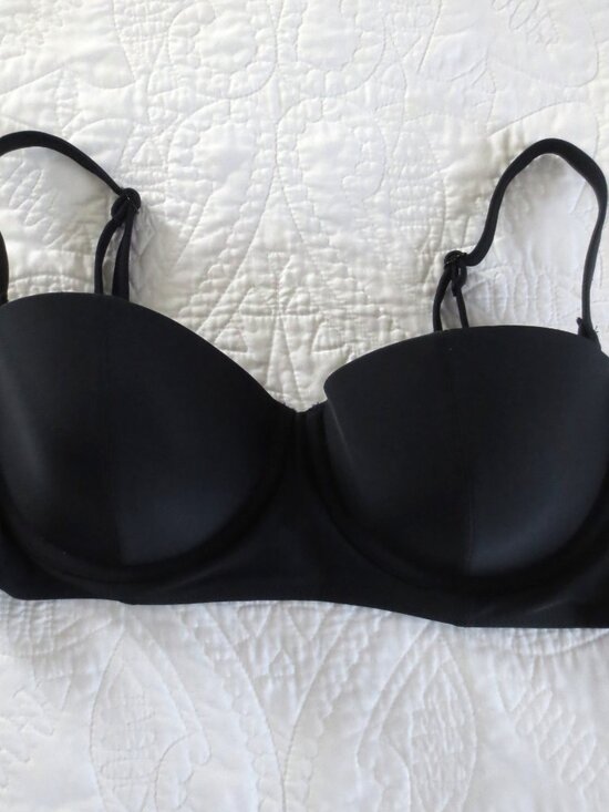 Old Navy 4-Way Convertible Strap Black Bikini Top - NWOT - Picture 11 of 14